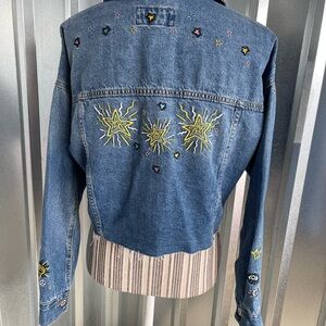 FOREVER 21 PLUS PREMIUM JEAN JACKET EMBROIDERED STARS RAW HEM XS